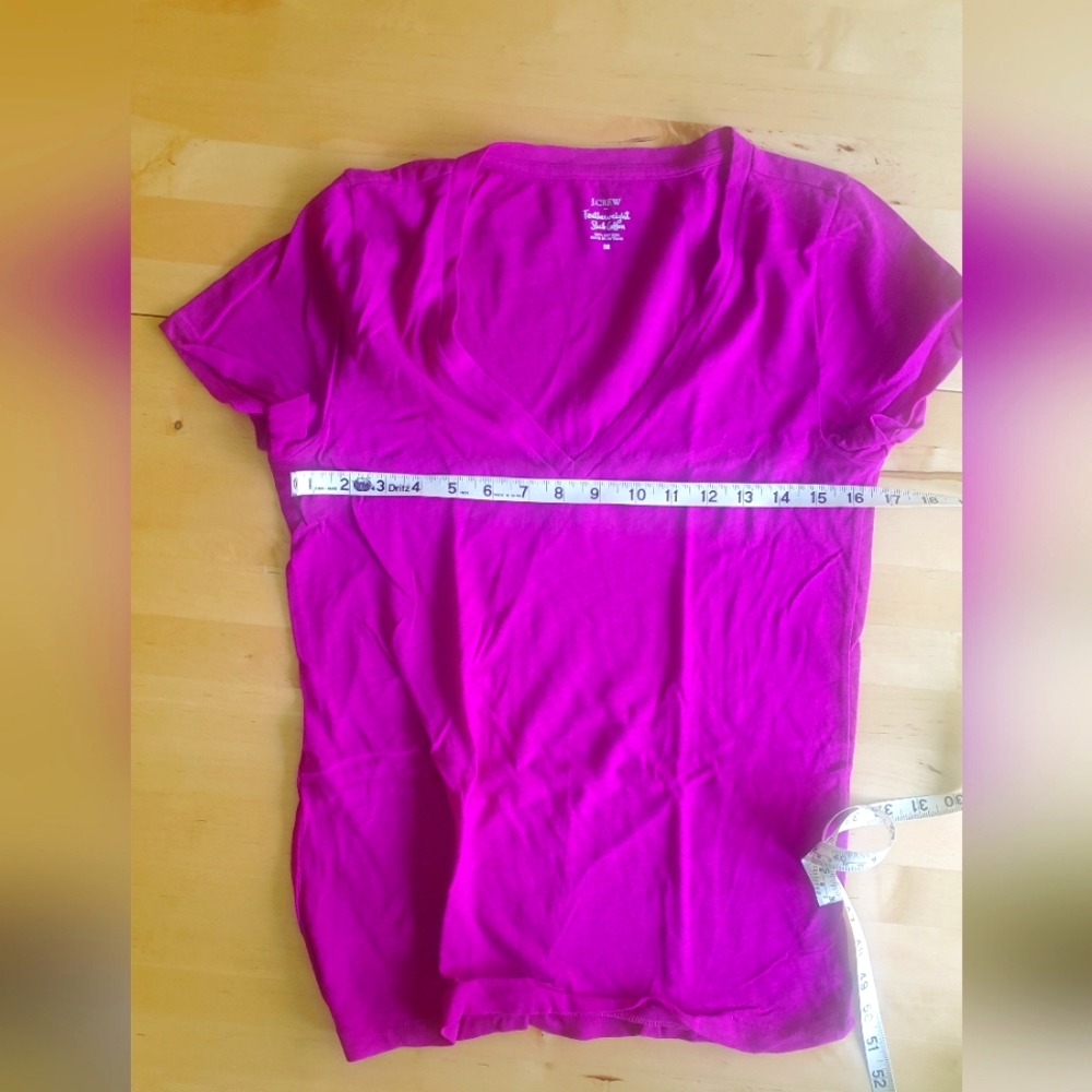 J  Crew V neck t-shirt, women's medium